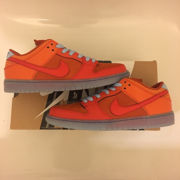 ❌SOLD❌Nike SB Dunk Low Fire Ice sz 9 RARE 🔥🔥 - Picture 1 of 6